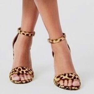 Steve Madden Carrson Block Heel Sandal Women 8.5 Animal Print Cow‎ Hair Leopard